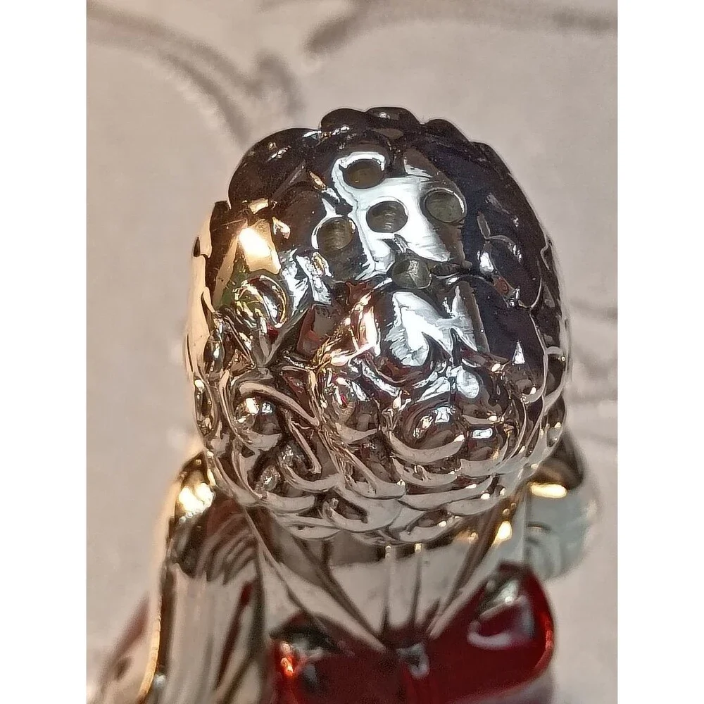 Brilliant Silver Plated Bright Red Salt & Pepper Shakers, Mr &Mrs Clause, New